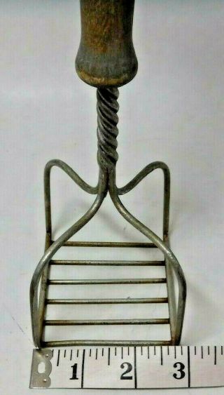 Vintage Primitive Rustic Square Twisted Metal Potato Masher with Wooden Handle 3