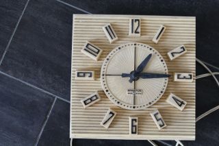 Spartus Electric Wall Clock Atomic Age Vintage - Parts/repair