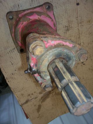 Vintage Early Ford / Ferguson Tractor - Pto Ext / Adapter - Sm To Large
