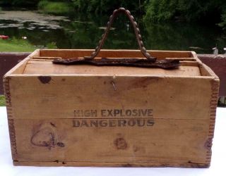 Vtg Aetna Explosives Wood Box Powder Co.  Chicago Dovetail Corners Leather Handle
