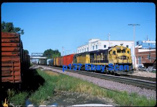 Santa Fe Atsf 8147,  1 Lease Action On Cnw In 1993 Kodachrome Slide