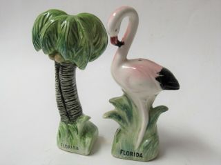 Vintage Florida Palm Tree Flamingo Ceramic Salt And Pepper Shakers W/ Sun Label