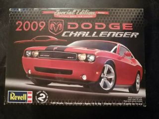 Modéle Réduit Voiture Dodge Challenger 2009