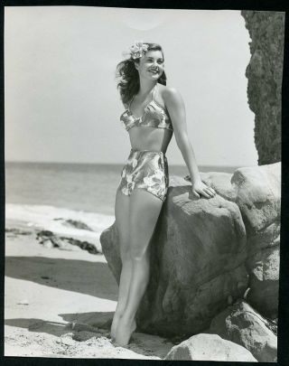 Esther Williams Vintage 1944 Leggy Cheesecake Pin - Up Dblwt Photo