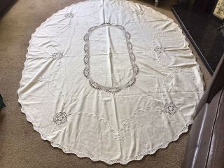 Vintage Oval Large Cotton & Crochet Table Cloth 76”x56”