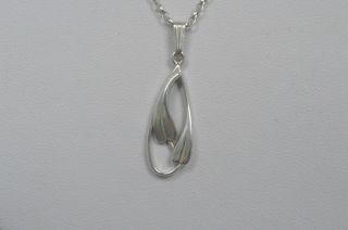 Vintage Sterling Silver Scottish Ola Gorie Cecily Small Pendant Necklace