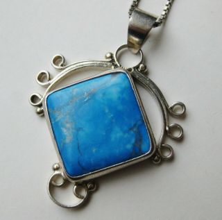 Fine Vintage Sterling Silver Blue Turquoise Gemstone Necklace Pendant & Chain