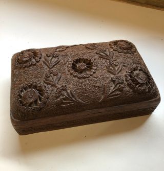 Intricately Carved Anglo Indian Trinket / Jewellery Box (au2 - 02)