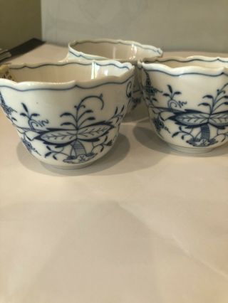 German Meissen Porcelain Blue Onion 3 Cups Antique Circa 1950