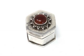A Quality Antique Vintage 925 Solid Silver Carnelian Agate Pill Box Arabic