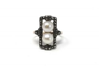 A Stunning Antique Art Deco 9ct Gold & Silver Pearl & Marcasite Panel Ring 23149