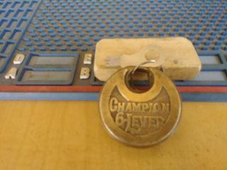 Antique/vintage Miller Champion 6 Lever Push Key Pancake Padlock W/key 6130