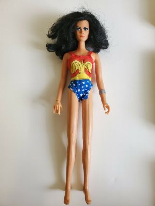 Vintage Mego Wonder Woman Action Figure Doll 1975 With Royal Tiara Cloth Suit