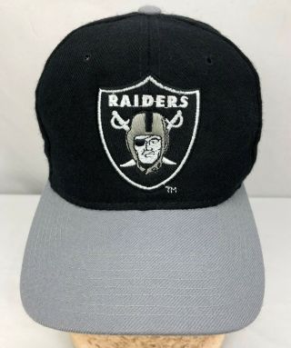 Vintage Starter Los Angeles Oakland Raiders Shield Snapback Wool Hat Cap