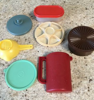 7 Vintage Tupperware Refrigerator/fridge Magnets Colander/serv.  Center/pitcher