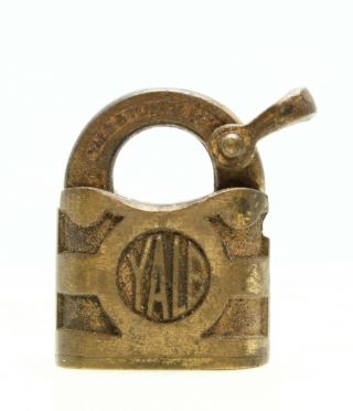 Vintage Yale & Towne Y&t Brass Steamer Padlock Lock Without Key