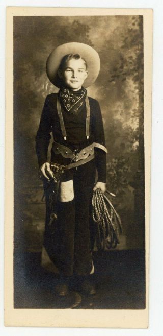 Vintage Old 1938 Photo Of 9 Year Old Boy In Fancy Cowboy Outfit With Gun & Rope