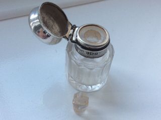 Fine antique silver glass perfume/scent bottle circa 1911 vgc. 3
