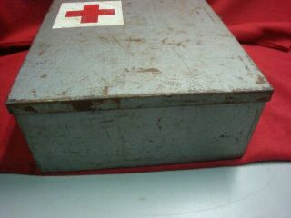 Vintage First Aid Kit Metal Carrying Case with ALOT of military supplies 2