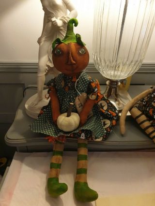 Primitve Pumpkn Doll