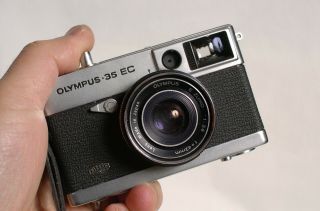 Olympus 35ec Vintage 35mm Film Format Point & Shoot Camera Street Photography