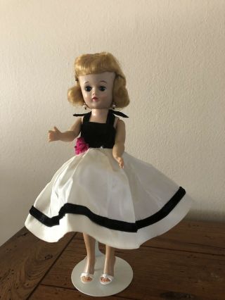 Vintage Vogue Jill Doll,  With Tagged Dress