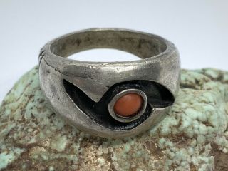 Vintage Old Pawn Navajo Sterling Silver Coral Shadow Box Ring (size 9)