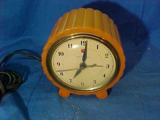 1930s Art Deco Era Bakelite Case Electric Alarm Clock By General Electric