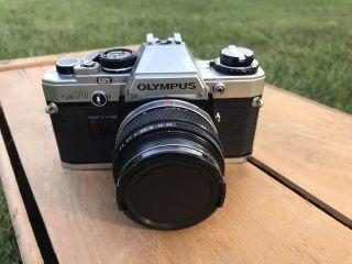 Vintage Olympus Om - 10 Slr 35mm Camera With Zuiko 50mm 1.  8 Lens