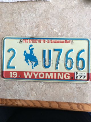 1975 Vintage Wyoming License Plate Bucking Horse Cowboy Rodeo Spirit Of ‘76