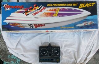 Vintage Traxxas Blast High Performance Race Electric R/c Boat W/ Box & Remote