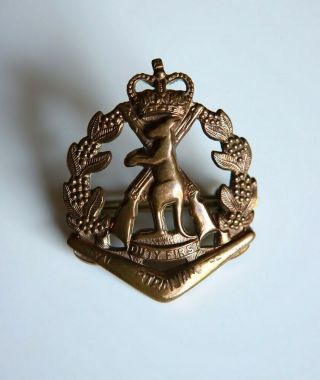 Vintage Royal Australian Regiment Hat Cap Badge By Swan & Hudson
