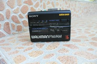 Sony Wm - Bf64 Vintage Walkman 1988 Radio Cassette Player Am/fm