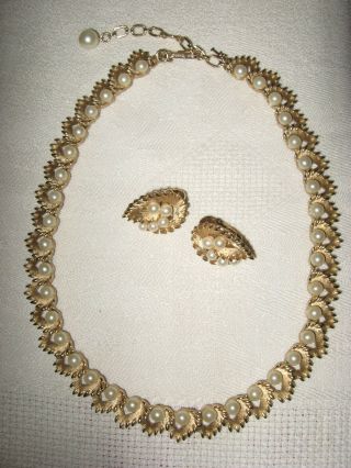 Vintage Crown Trifari Gold Tone Faux Pearl Link Necklace & Matching Earrings.