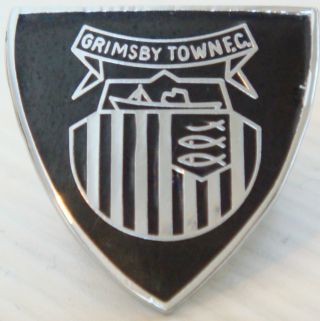 Grimsby Town Fc Vintage Club Crest Type Badge Maker Vs&l Brooch Pin 25mm X 26mm