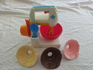 Vintage Fisher Price Fun With Food Mixing Center 2114 Mixer