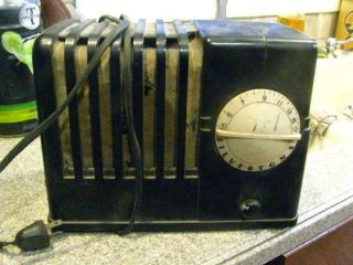 Vintage Old Antique Silvertone Radio Model 4414 Sears But Needs Work