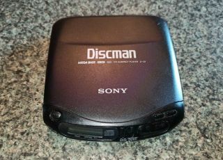 Sony Discman D - 131 Mega Bass Vintage Portable Cd Player - And
