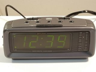 Lenoxx Sound Model Cr - 776 Am/fm Alarm Clock Radio Large Led Display Vintage