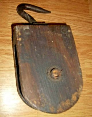 RARE ANTIQUE WOODEN BARN PULLEY WITH HOOK WOODEN WHEEL RUSTIC COUNTRY DECOR 3
