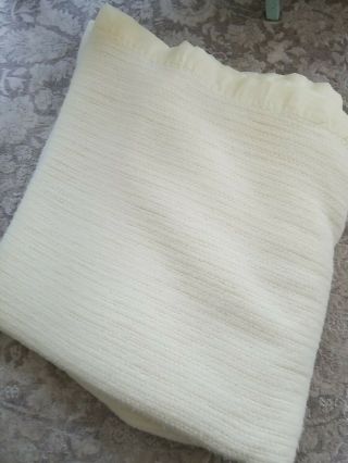 Vintage Acrylic Nylon Trim Waffle Weave Blanket Twin Yellow/ivory 71 X 86