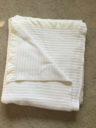 Vintage Acrylic Satin Trim Waffle Weave Blanket Twin Full White 78 X 90 62027