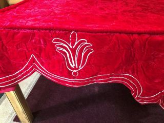 VINTAGE WELL MADE RED VELVET BEDSPREAD QUEEN PIPING ALL AROUND 