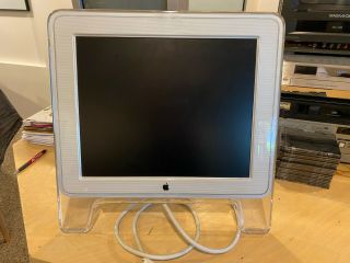 Apple 17 Inch Studio Display Monitor Flat Lcd White/clear M7649 Vintage 2001