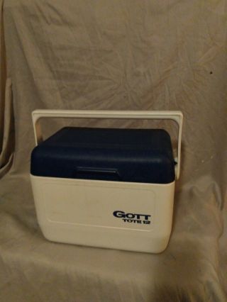 Vintage Gott Tote 12 Cooler With Re - Freeze Bottle Made Usa