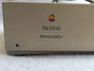 Vintage 1994 Apple Macintosh Performa 6112CD Computer M1596 powers on 2