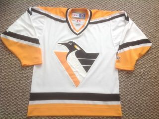 Vintage Nhl Pittsburgh Penguins Ccm White Hockey Jersey Mens Medium