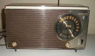 Vintage Zenith Model X316j Tube Type Radio Set