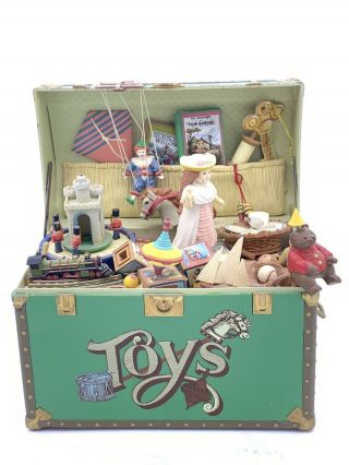 Vtg Enesco Animated Music Box Toy Symphony Treasure Chest Of Toys Complete