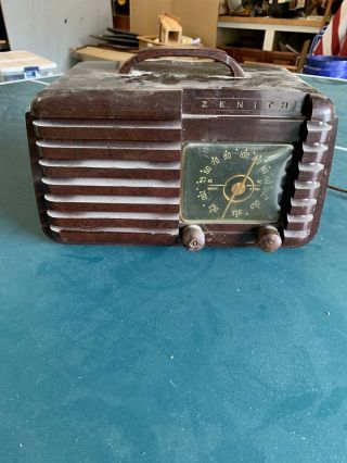 Vintage 1940s Zenith Radio Model 6d612